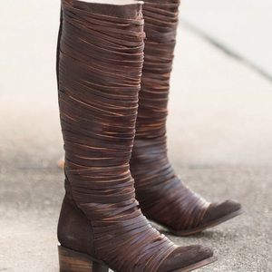 Free Bird Logan Boots